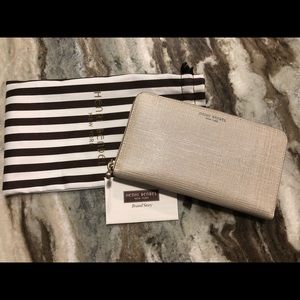 Henri Bendel Brand New Zip Wallet